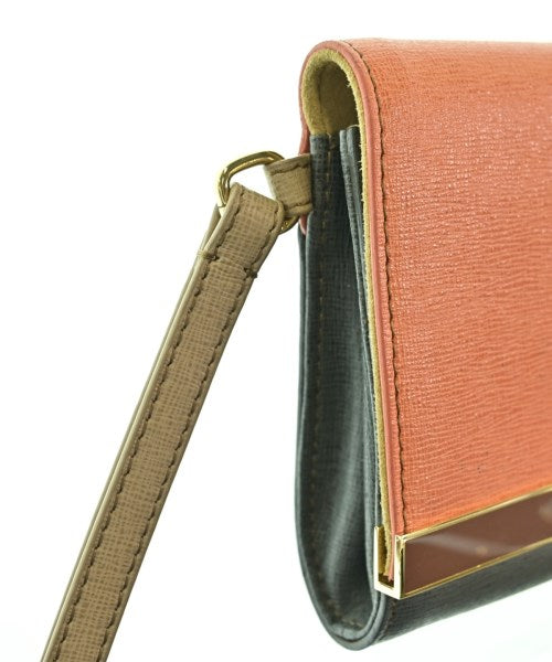 FENDI คลัตช์