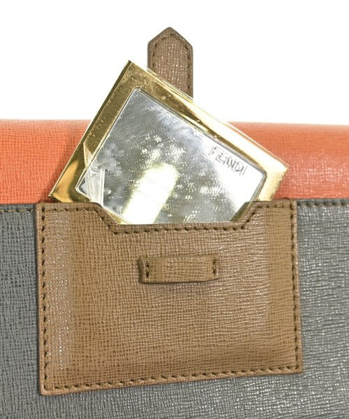 FENDI คลัตช์