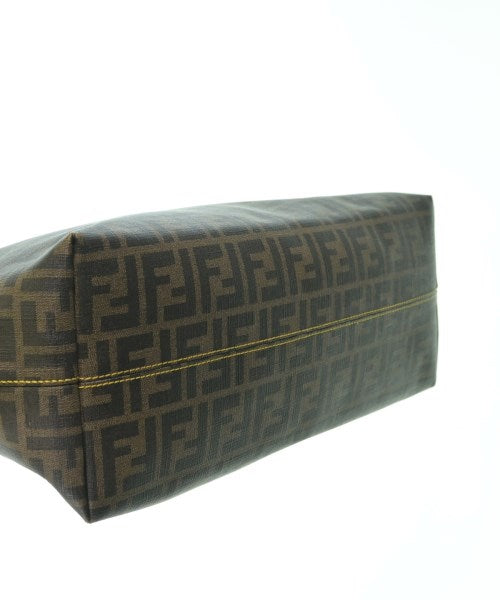 FENDI กระเป๋าถือขนาดใหญ่
