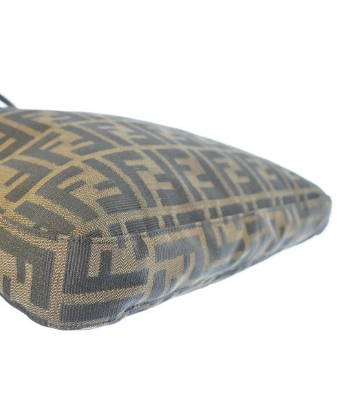 FENDI กระเป๋าถือขนาดใหญ่