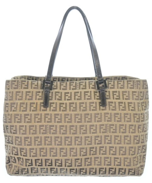 FENDI กระเป๋าถือขนาดใหญ่