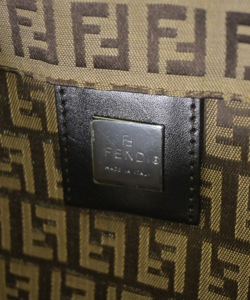 FENDI กระเป๋าถือขนาดใหญ่