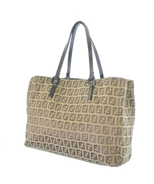FENDI กระเป๋าถือขนาดใหญ่