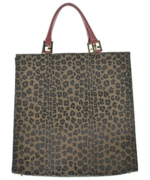 FENDI กระเป๋าถือขนาดใหญ่