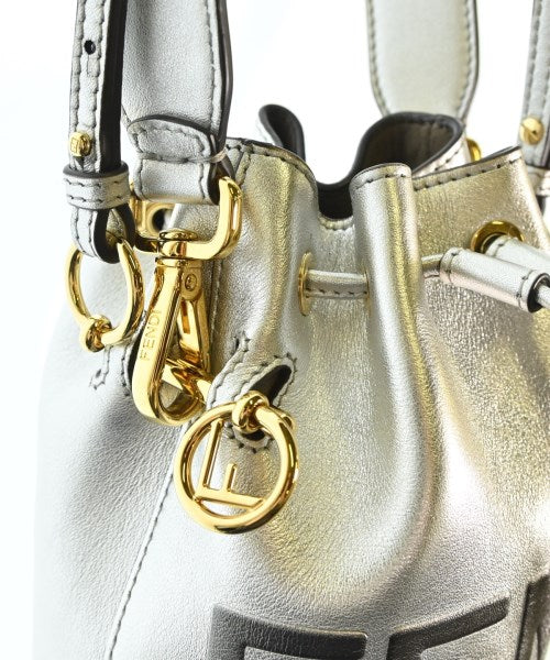 FENDI กระเป๋าสะพาย