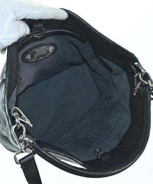 FENDI กระเป๋าสะพาย