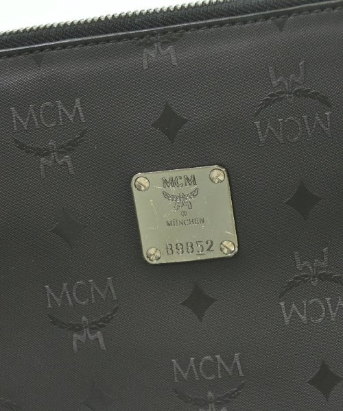 MCM คลัตช์