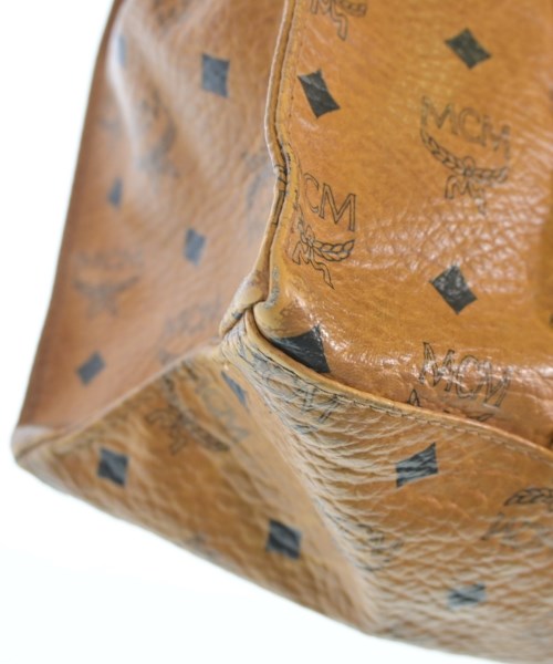 MCM กระเป๋าถือขนาดใหญ่