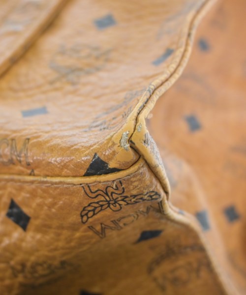 MCM กระเป๋าถือขนาดใหญ่