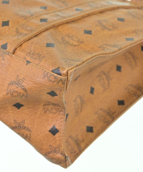 MCM กระเป๋าถือขนาดใหญ่