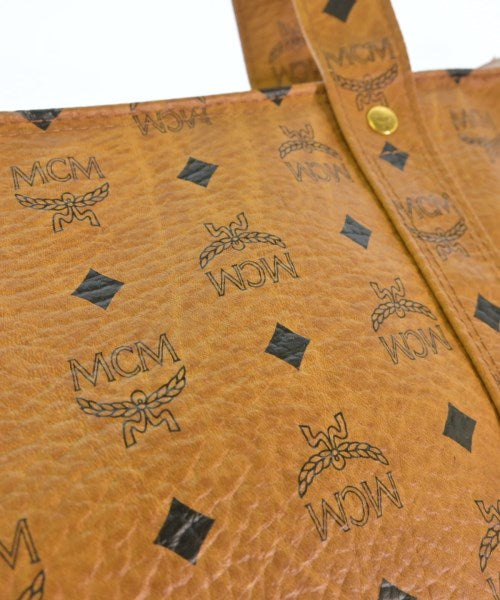 MCM กระเป๋าถือขนาดใหญ่