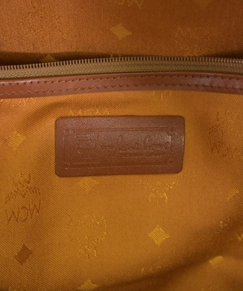 MCM กระเป๋าใส่อุปกรณ์ขนาดใหญ่