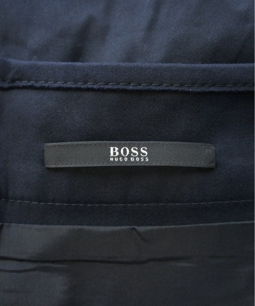 HUGO BOSS กระโปรงยาวถึงเข่า
