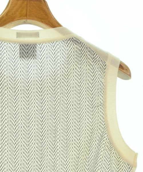 HUGO BOSS เสื้อแขนกุด