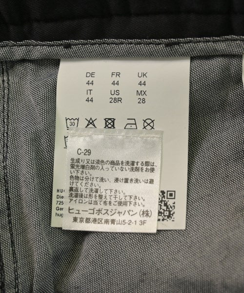 HUGO BOSS กางเกงขาสั้น