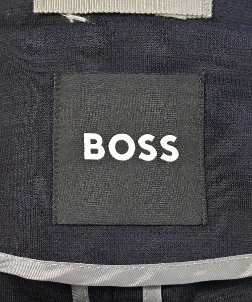 HUGO BOSS ชุดสูทแบบครบเซต (อื่นๆ)