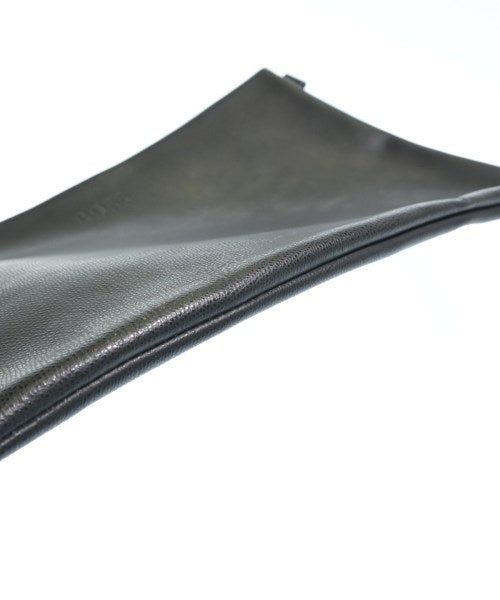 HUGO BOSS คลัตช์