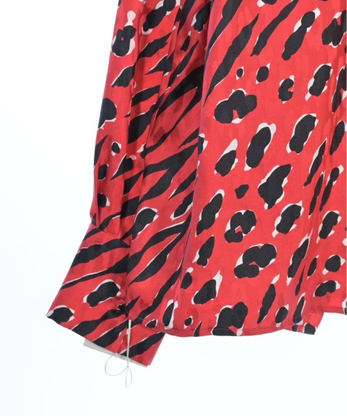 VALENTINO เสื้อลำลอง