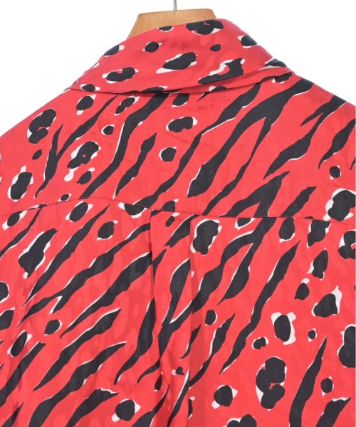 VALENTINO เสื้อลำลอง