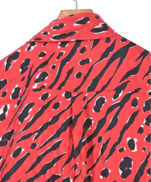 VALENTINO เสื้อลำลอง