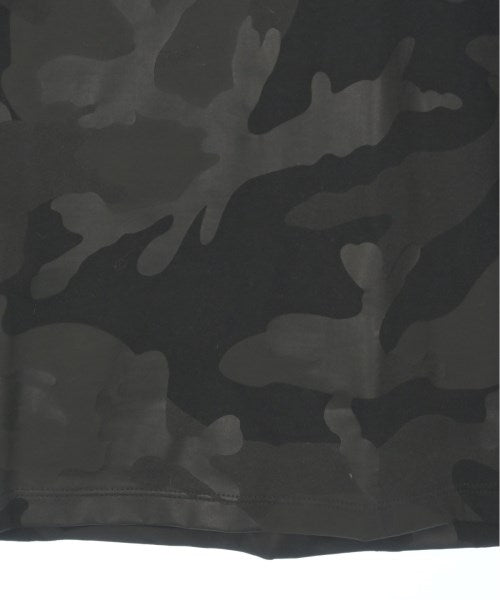 VALENTINO เสื้อยืด/เสื้อท็อปส์
