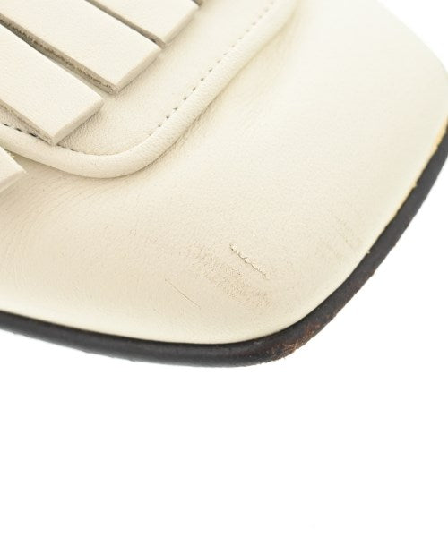 VALENTINO GARAVANI รองเท้าส้นสูง