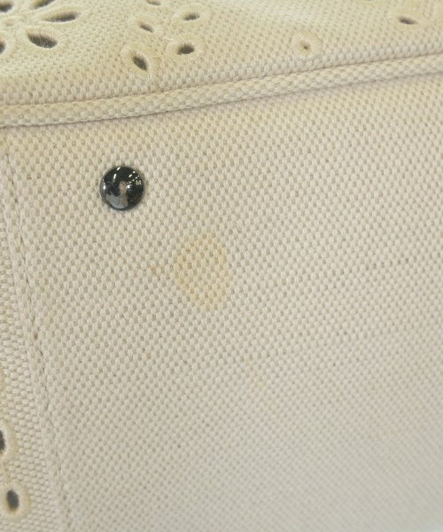 VALENTINO กระเป๋าถือขนาดใหญ่