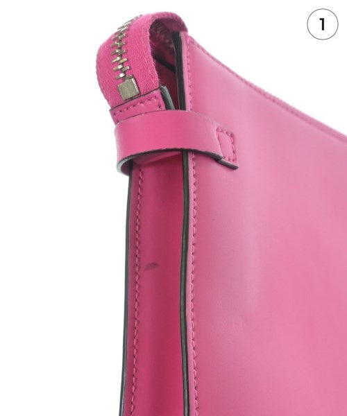 VALENTINO คลัตช์