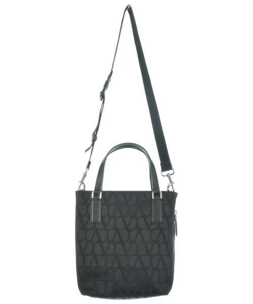 VALENTINO กระเป๋าถือขนาดใหญ่