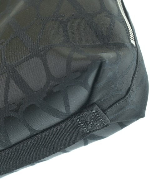 VALENTINO กระเป๋าถือขนาดใหญ่