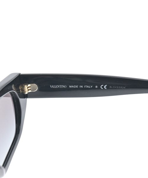 VALENTINO แว่นกันแดด