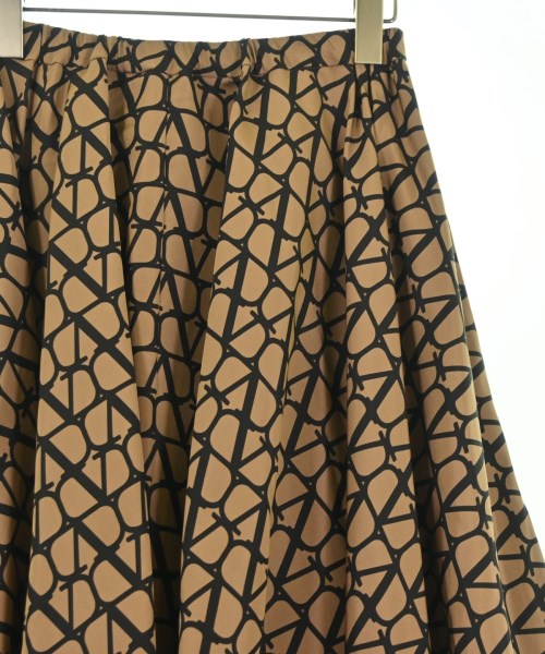 VALENTINO กระโปรงยาวถึงเข่า