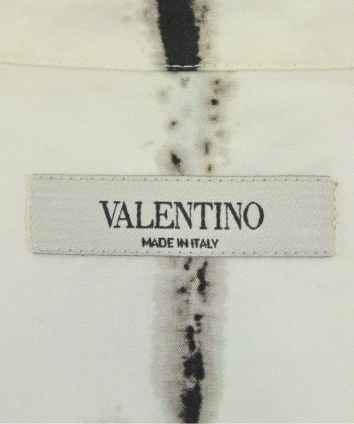 VALENTINO เสื้อลำลอง