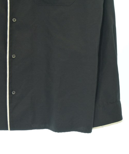 VALENTINO เสื้อลำลอง