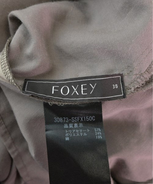 FOXEY กระโปรงยาวถึงเข่า
