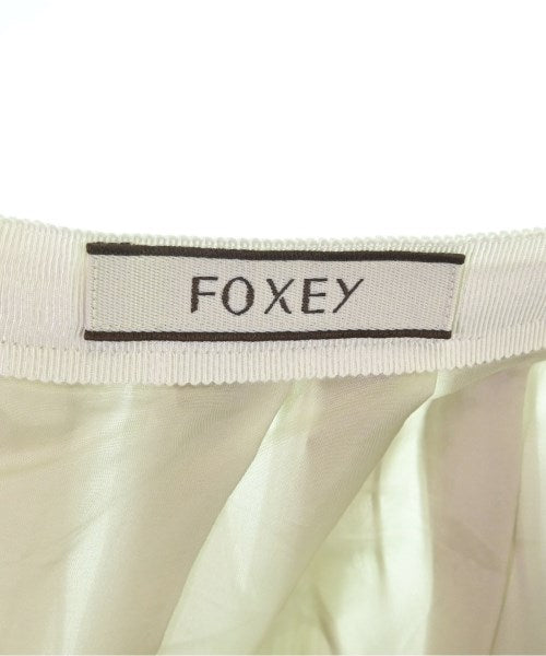 FOXEY กระโปรงยาวถึงเข่า