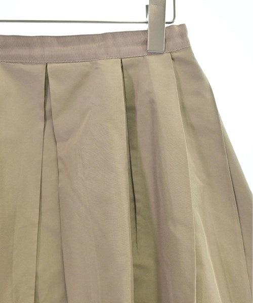 FOXEY กระโปรงยาวถึงเข่า