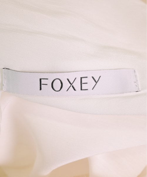 FOXEY กระโปรงยาวถึงเข่า