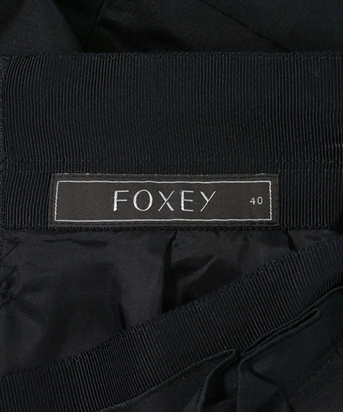 FOXEY กระโปรงยาวถึงเข่า