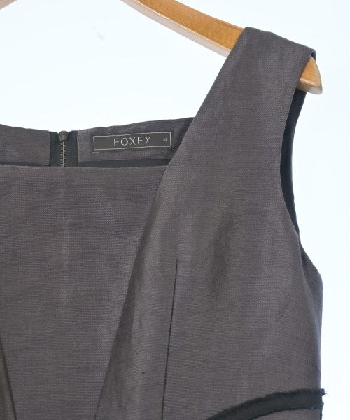 FOXEY ชุดเดรส