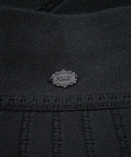 FOXEY กระโปรงยาวถึงเข่า