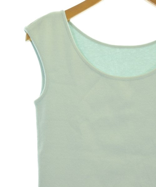 FOXEY เสื้อแขนกุด