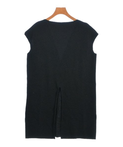 AQUASCUTUM เสื้อแขนกุด