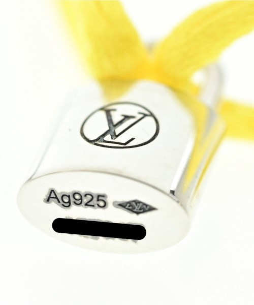 LOUIS VUITTON สร้อยข้อมือ/กำไล