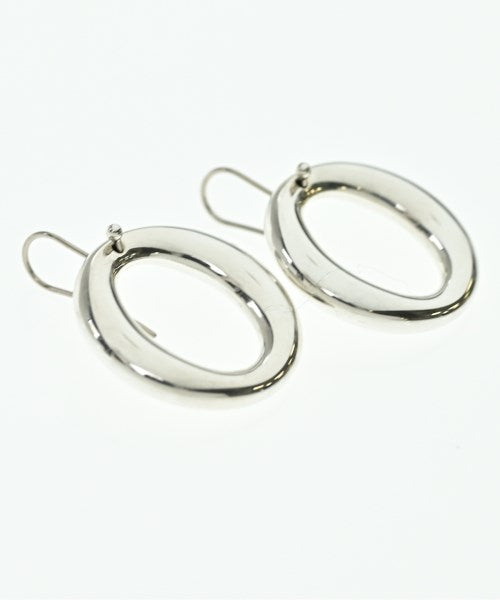 TIFFANY & CO. เจาะ