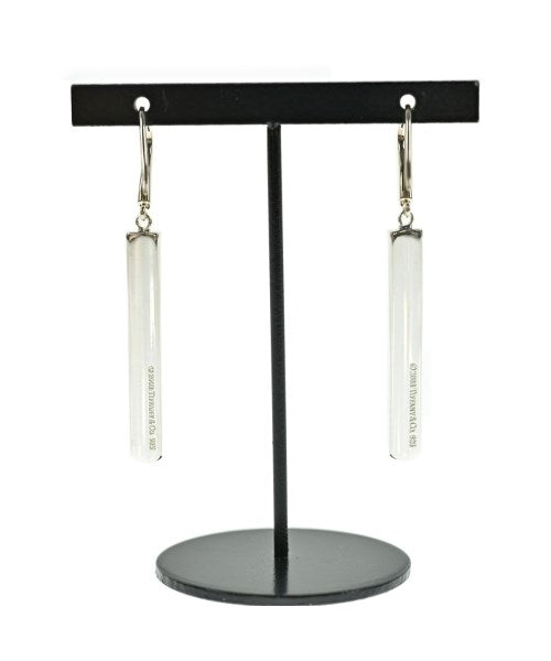 TIFFANY & CO. เจาะ