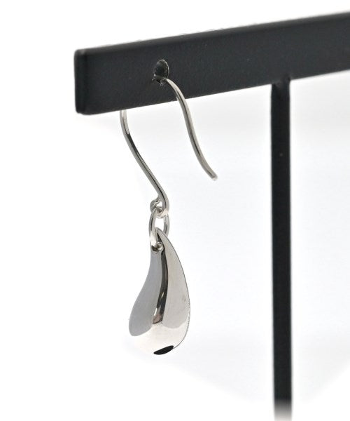 TIFFANY & CO. เจาะ