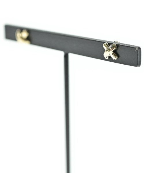 TIFFANY & CO. เจาะ