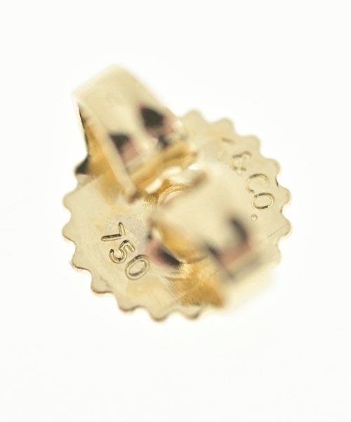 TIFFANY & CO. เจาะ