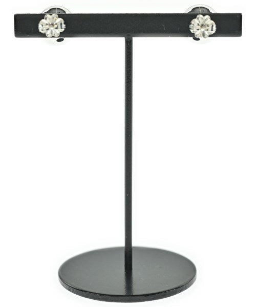 TIFFANY & CO. เจาะ